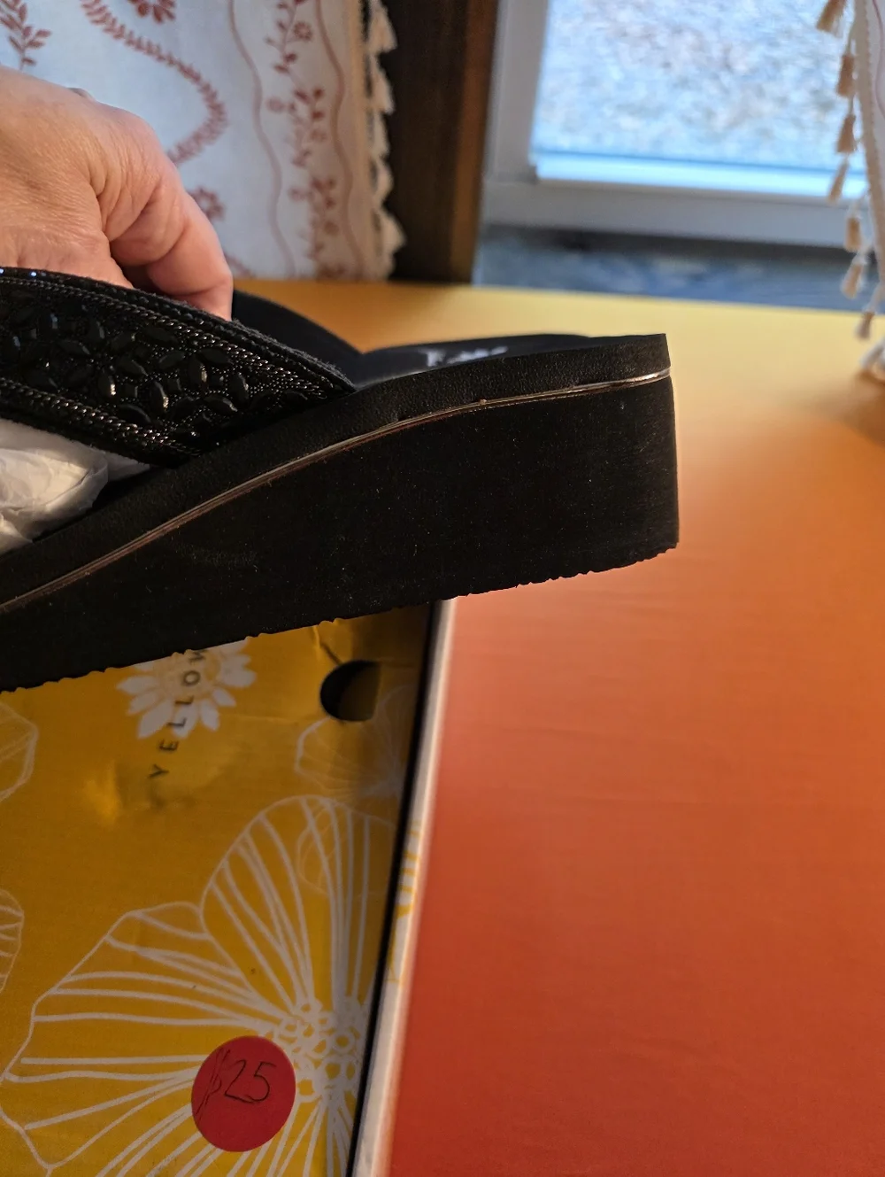 Brand New-Yellow Box Black Beaded Thong Sandals. Size 9.5 Womens - Picture 6 of 9